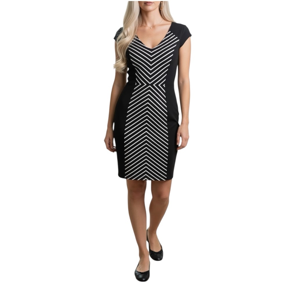 Guess‎ Striped Stretch Black Mini Dress Capped Sleeve Chevron Sexy Slim Zipper